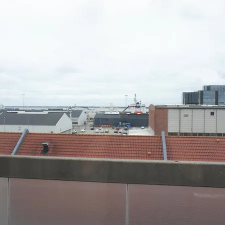 Vesterhavsgade 47. Door 25 *