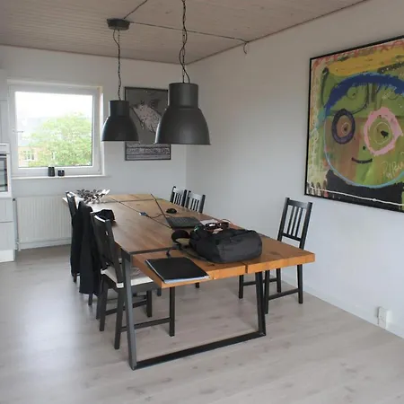 Vesterhavsgade 47. Door 25 *